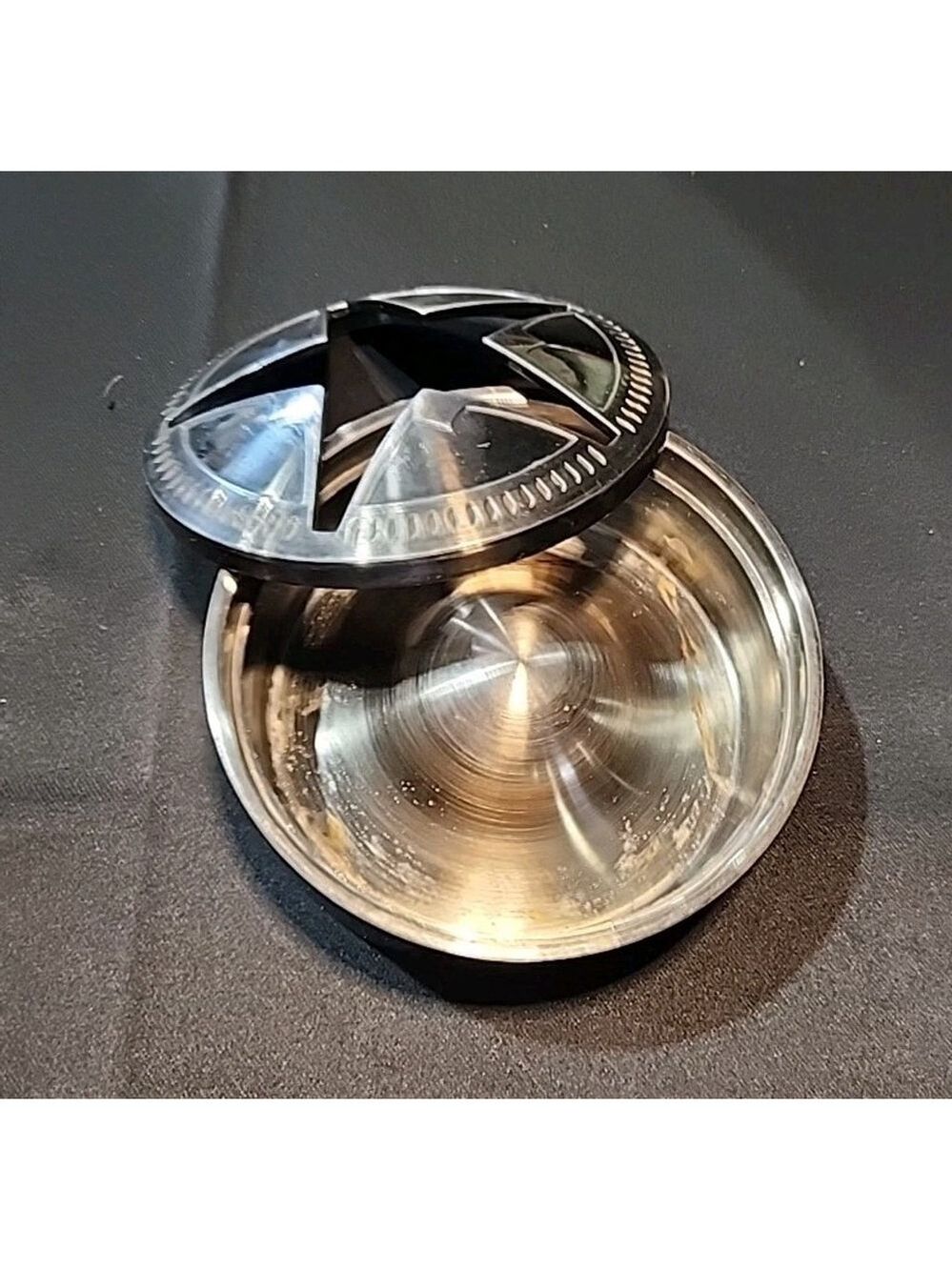 Marlboro Texas Star Silver Round Brushed Metal Stainless Steel Ashtray - Picture 3 of 9